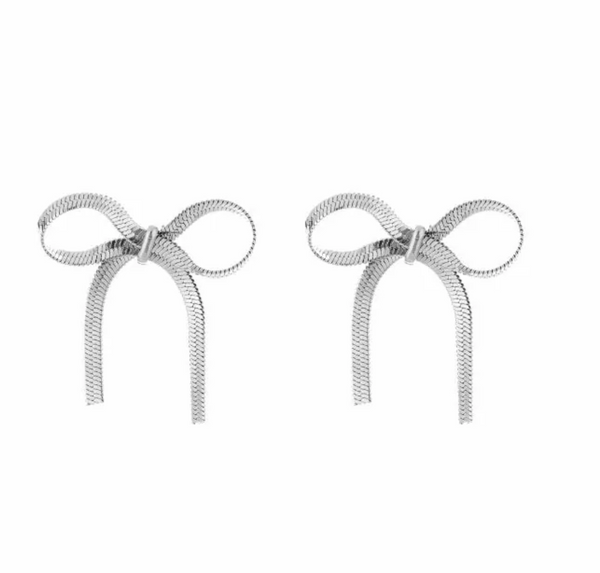 Bow earring