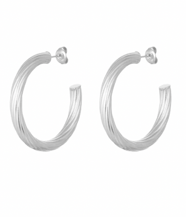 Isabella earring